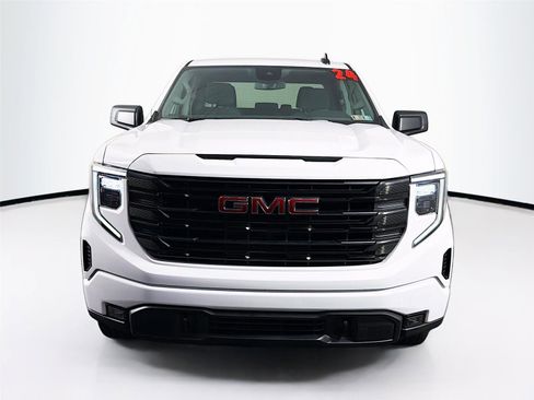 Used 2024 GMC Sierra 1500 Elevation AWD/4WD image 2