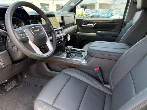 New 2026 GMC Sierra 1500 SLT w/ SLT Premium Plus Package AWD/4WD image 18