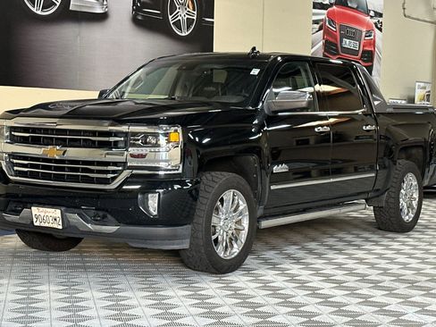 Used 2017 Chevrolet Silverado 1500 High Country w/ High Desert Package image 8