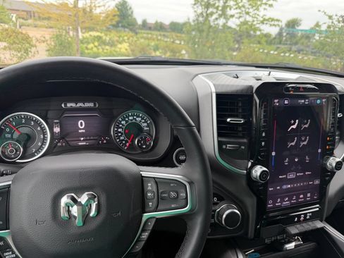 Used 2025 RAM 1500 Big Horn AWD/4WD image 4