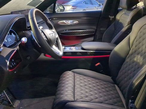 New 2025 Genesis GV70 3.5T Sport w/ Sport Prestige Package AWD/4WD image 9