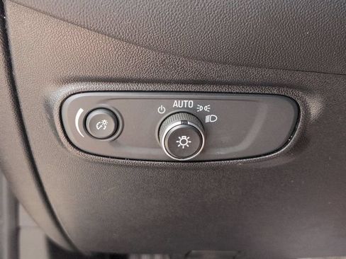 Used 2019 Chevrolet Equinox LT AWD/4WD image 19