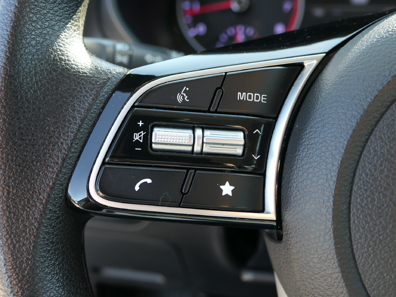 Certified 2024 Kia Forte LXS w/ LXS Technology Package FWD image 16