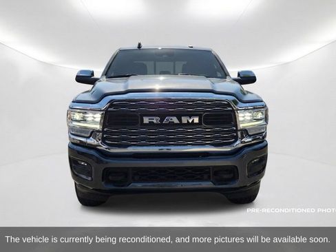 Used 2024 RAM 2500 Limited AWD/4WD image 2