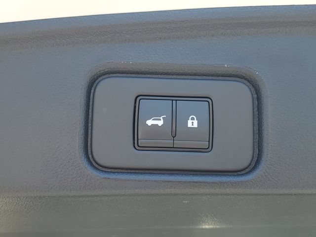 Certified 2025 Nissan Pathfinder SL FWD image 10