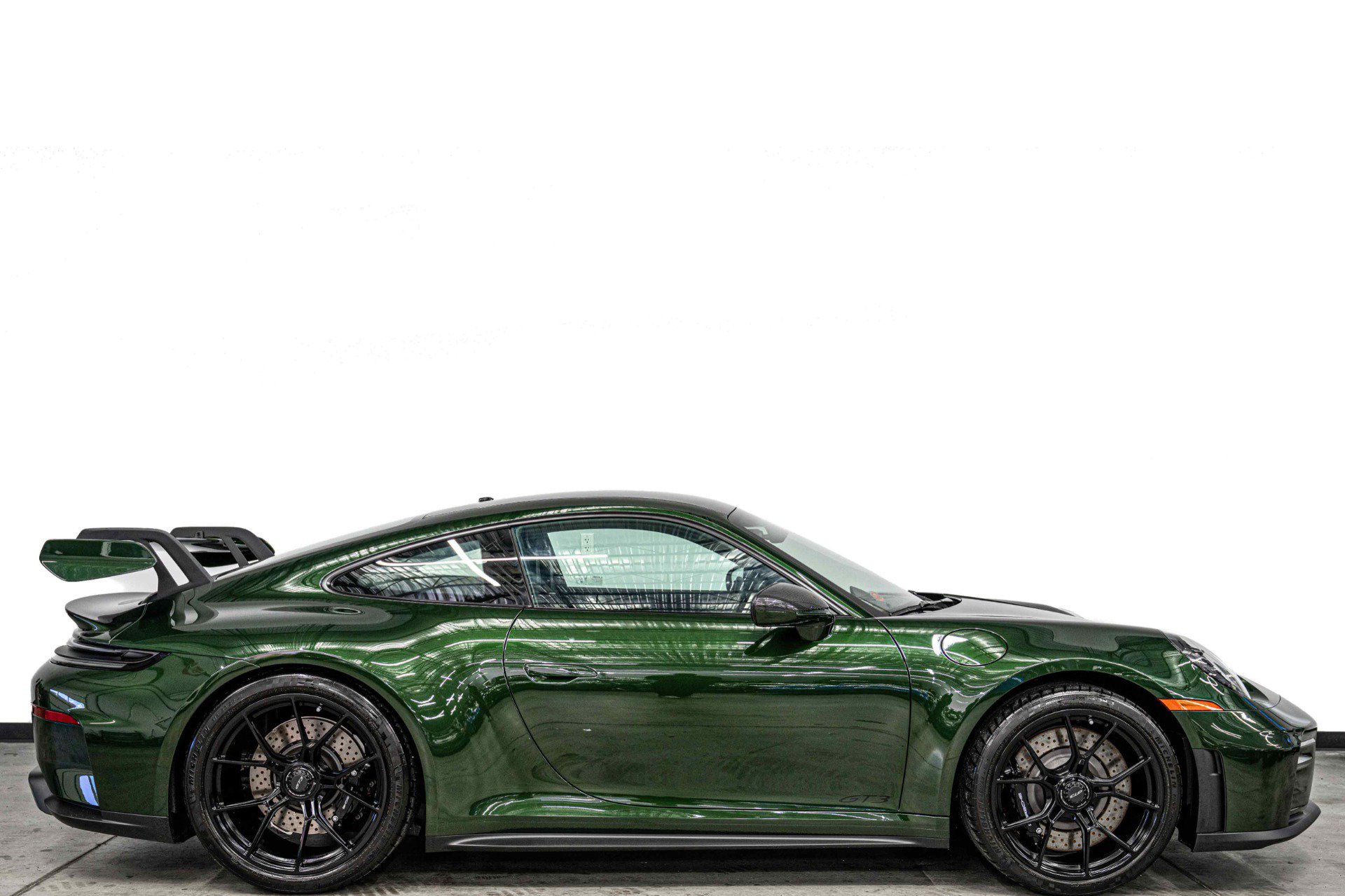 Used 2026 Porsche 911 GT3 RWD image 2