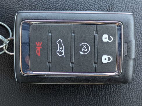 Used 2025 Jeep Grand Cherokee Altitude AWD/4WD image 36