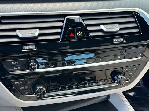 Certified 2023 BMW 540i w/ Executive Package image 19