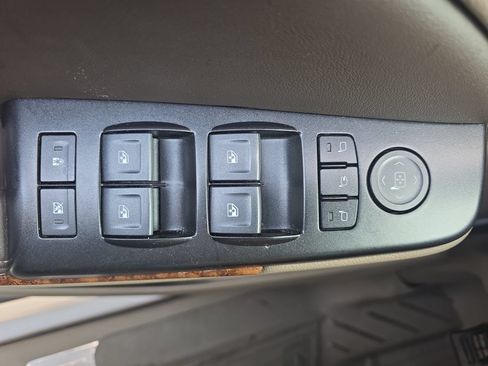 Used 2020 Chevrolet Tahoe Premier AWD/4WD image 27