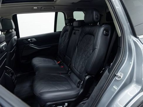 Certified 2025 BMW X7 xDrive40i AWD/4WD image 23