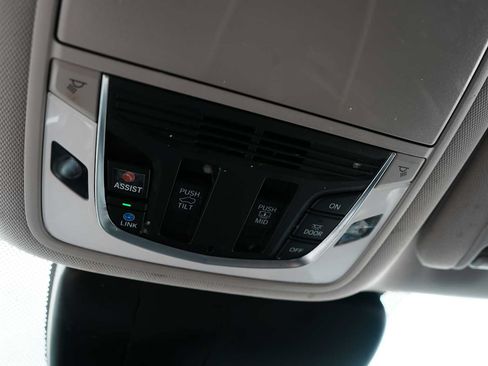 Used 2024 Acura RDX SH-AWD w/ Technology Package image 27