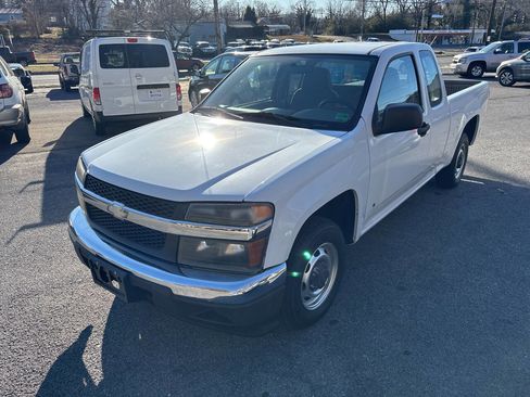Used 2008 Chevrolet Colorado W/T image 2