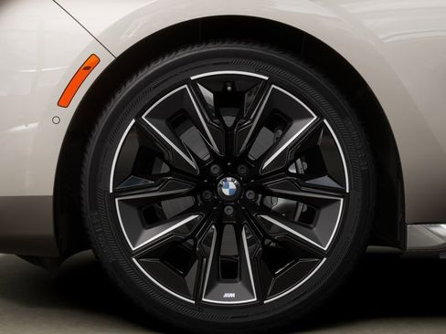 Used 2026 BMW 740i image 34