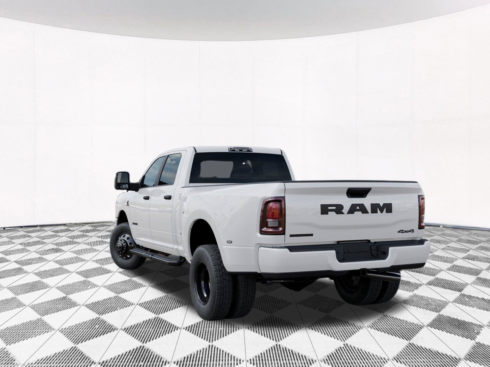 New 2027 RAM 3500 Big Horn AWD/4WD image 4