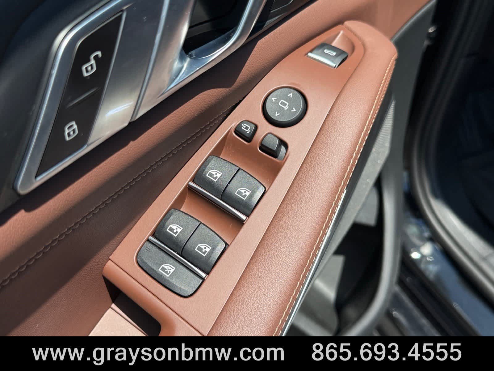 Used 2026 BMW X5 xDrive40i w/ M Sport Package AWD/4WD image 15
