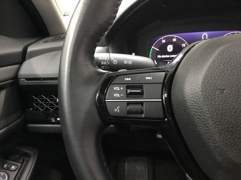 Used 2023 Honda Accord Touring image 32