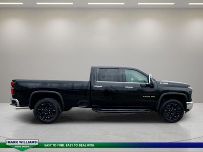 New 2025 Chevrolet Silverado 2500 LTZ w/ LTZ Premium Package