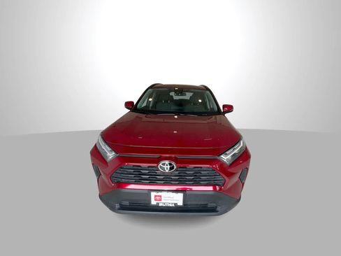 Used 2025 Toyota RAV4 XLE AWD/4WD image 3