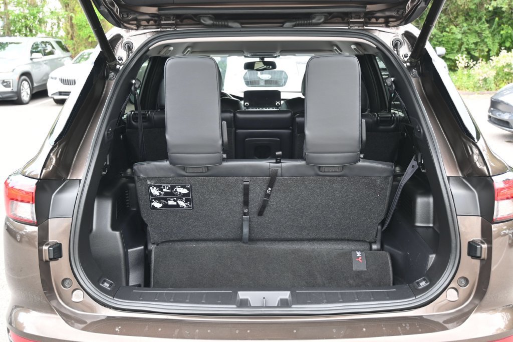Used 2024 Mitsubishi Outlander SEL Black Edition AWD/4WD image 15