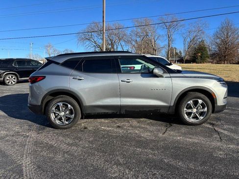 Used 2024 Chevrolet Blazer LT w/ Convenience Package image 6