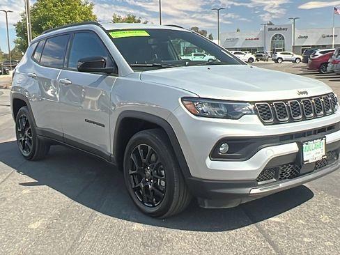 New 2025 Jeep Compass Latitude w/ Altitude Special Edition image 1