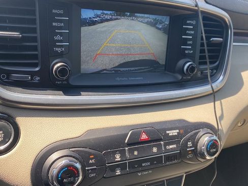 Used 2017 Kia Sorento EX w/ EX Advanced Touring Package FWD image 7