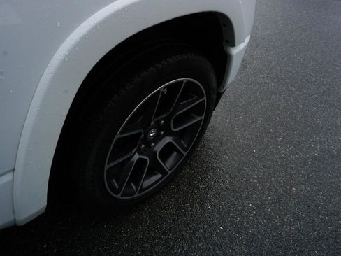 Used 2020 RAM 1500 Laramie w/ Sport Appearance Package AWD/4WD image 6