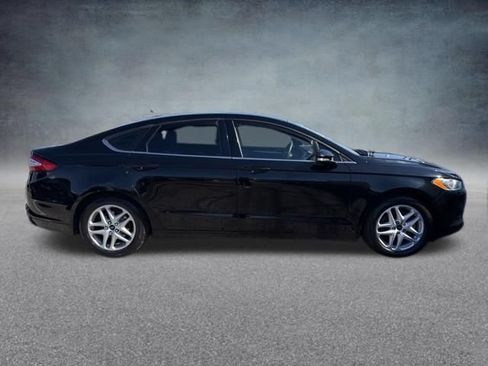 Used 2016 Ford Fusion SE FWD image 6