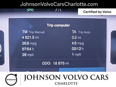 Used 2025 Volvo XC40 B5 Plus AWD/4WD image 19