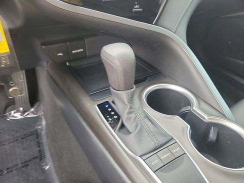 Used 2023 Toyota Camry LE image 22