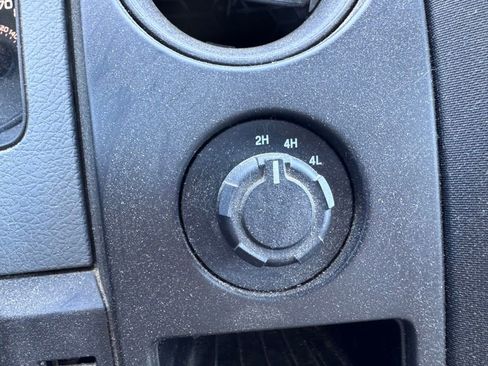 Used 2013 Ford F150 XL w/ Mid Equipment Group AWD/4WD image 14