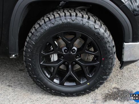 Used 2021 GMC Sierra 1500 4x4 Crew Cab w/ Sierra Value Package image 39