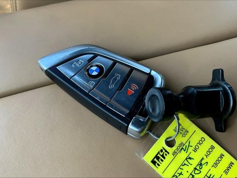 Used 2017 BMW 740i RWD image 14