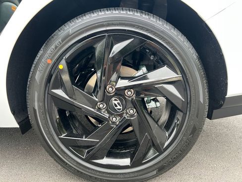 New 2026 Hyundai Elantra SEL Sport Premium FWD image 19