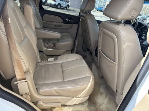 Used 2007 GMC Yukon Denali AWD/4WD image 13