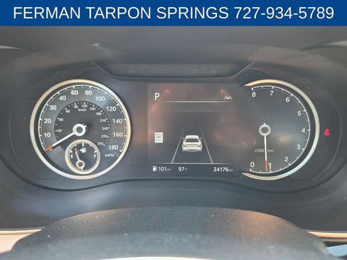 Used 2025 Genesis G70 2.5T RWD image 36