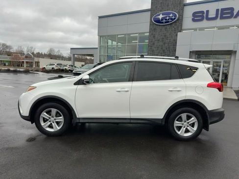 Used 2014 Toyota RAV4 XLE image 8