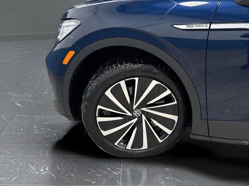 Used 2023 Volkswagen ID.4 Pro S Plus image 35