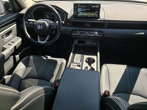Certified 2025 Honda Pilot Elite image 35