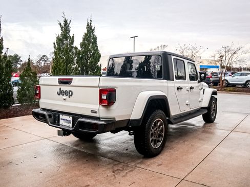 Used 2020 Jeep Gladiator Overland image 11
