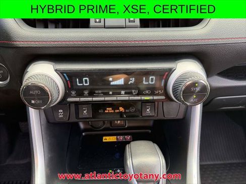 Certified 2024 Toyota RAV4 XSE w/ Weather Package AWD/4WD image 28