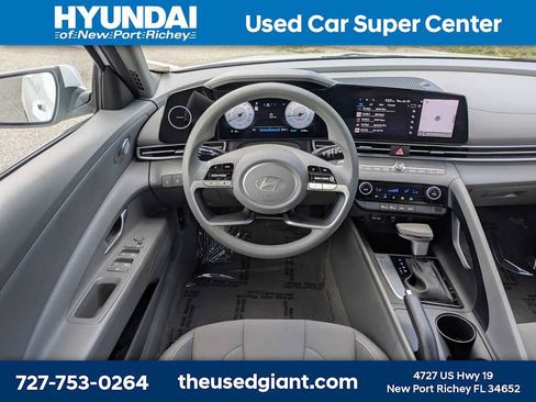 Certified 2024 Hyundai Elantra SEL FWD image 16