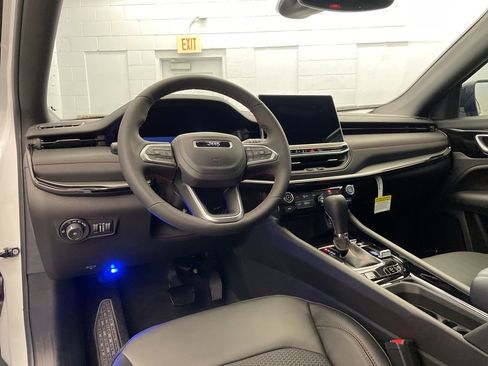 New 2026 Jeep Compass Trailhawk w/ Sun, Sound & Navigation Group image 12