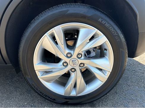 Used 2025 Buick Encore GX Preferred FWD image 9