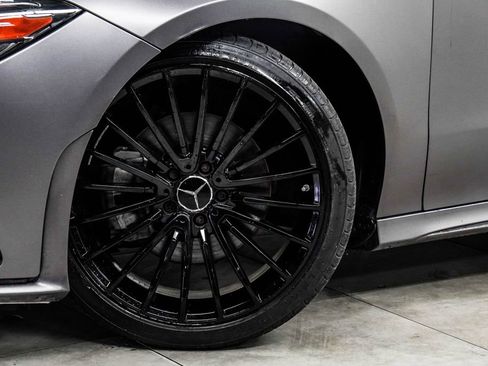 Used 2022 Mercedes-Benz CLA 250 image 3
