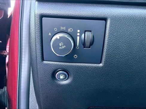 Used 2022 Jeep Grand Cherokee Laredo X AWD/4WD image 17