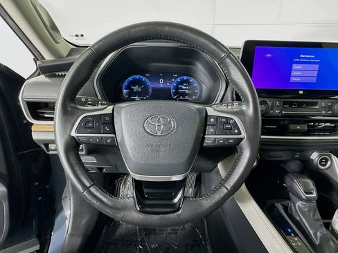 Used 2024 Toyota Grand Highlander FWD image 15