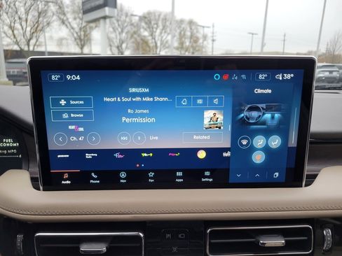 Certified 2023 Lincoln Nautilus Reserve w/ Equipment Group 201A image 26