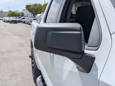 Used 2022 Chevrolet Silverado 1500 Custom RWD image 12