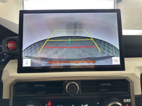 Used 2024 Toyota Tacoma TRD Sport image 33